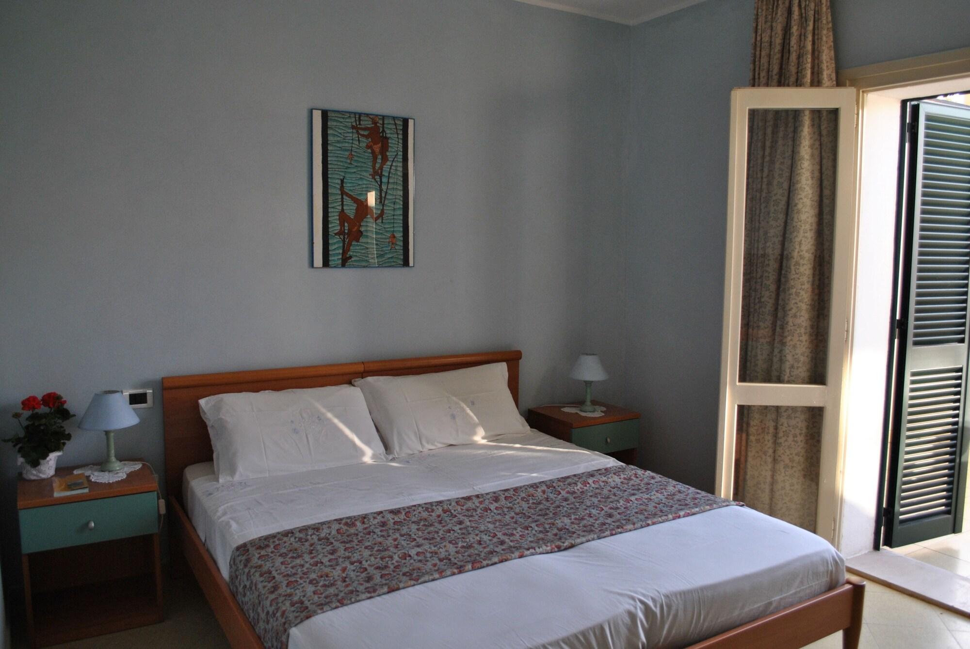 Hotel Geranio Rosso Stintino Exterior foto